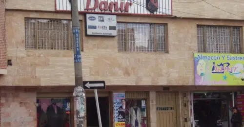 ALMACEN Y SASTRERIA DANIR ALMACEN Y SASTRERIA DANIR
